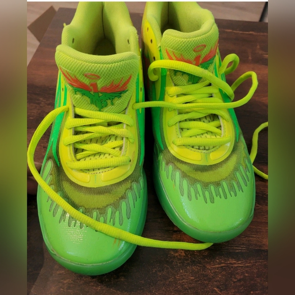 Size 7 - PUMA Nickelodeon x MB.02 Slime Mello